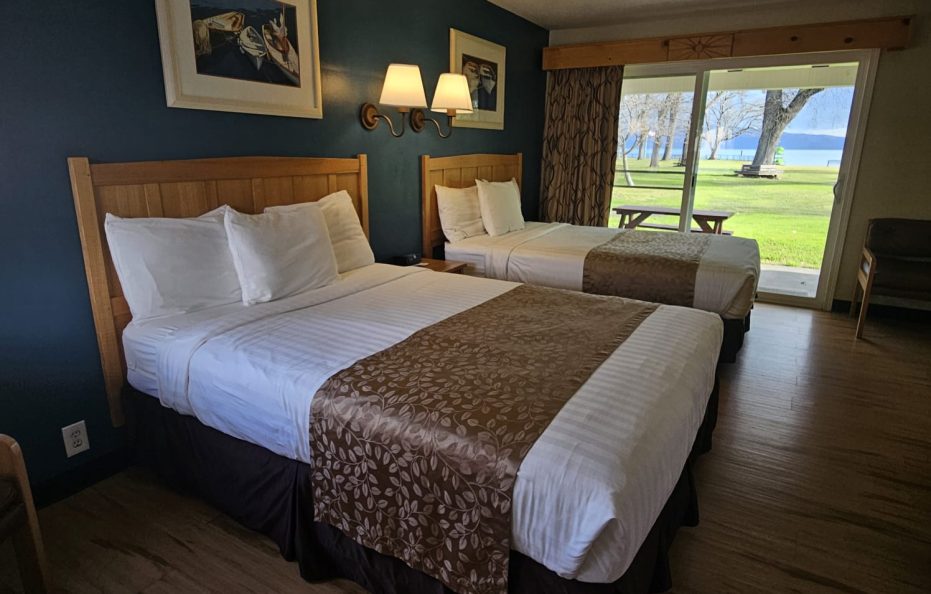 2 Queen Beds Deluxe Room – Lake View