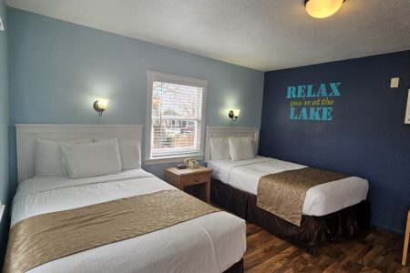 Cottage 120 – 2 Double Beds / Kitchen