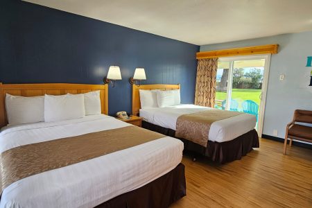 2 Queen Beds Deluxe Room with Kitchen & Bathtub – Lawn View