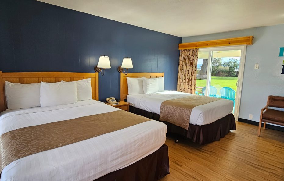 2 Queen Beds Deluxe Room with Kitchen & Bathtub – Lawn View