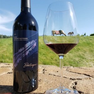 Boatique Winery Lake